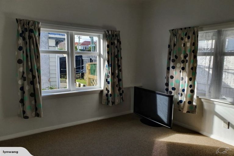 Photo of property in 298 Karori Road, Karori, Wellington, 6012