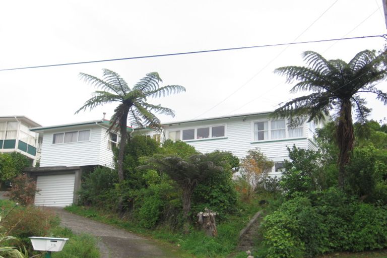Photo of property in 10 Hollies Crescent, Johnsonville, Wellington, 6037