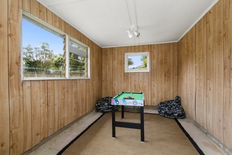 Photo of property in 10 Handyside Street, Tawa, Wellington, 5028
