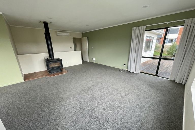 Photo of property in 19 Jaunpur Crescent, Broadmeadows, Wellington, 6035