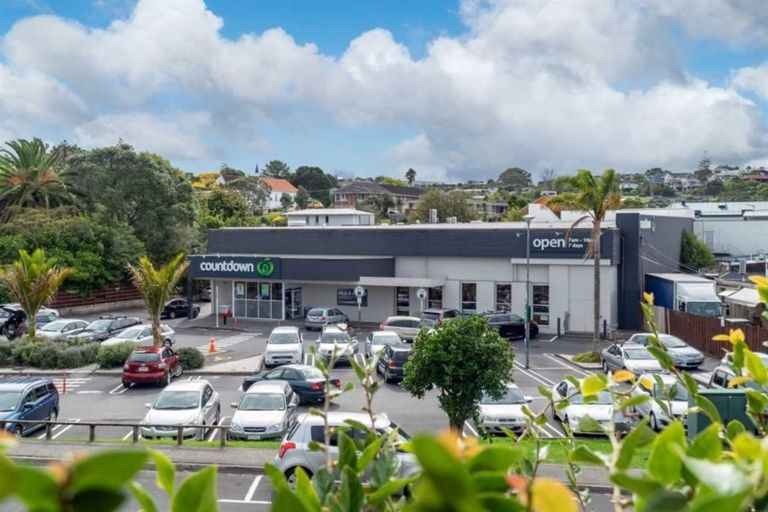 Photo of property in 4/2 Ramsgate Terrace, Mairangi Bay, Auckland, 0630