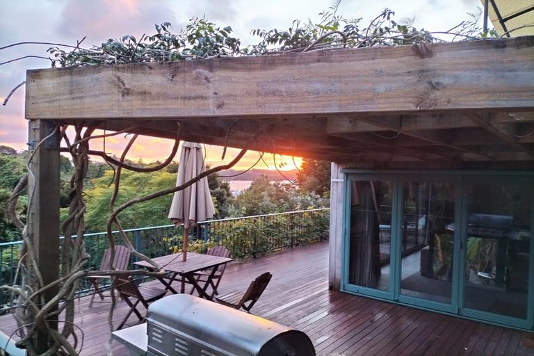 Photo of property in 8 Scoresby Street, Opua, 0200