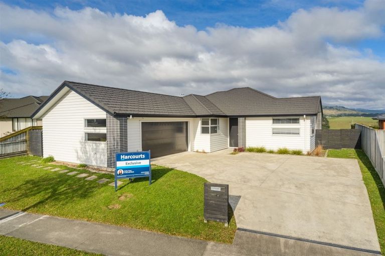 Photo of property in 162 Pacific Drive, Fitzherbert, Palmerston North, 4410