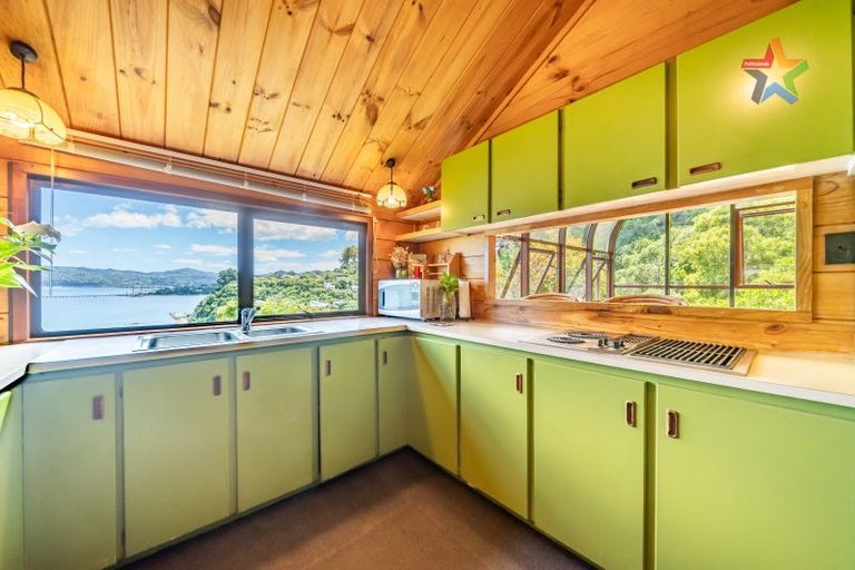 Photo of property in 321 Marine Drive, York Bay, Lower Hutt, 5013