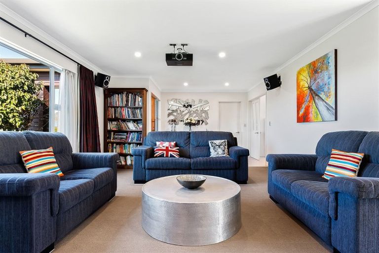 Photo of property in 23 Six Silvers Avenue, Halswell, Christchurch, 8025