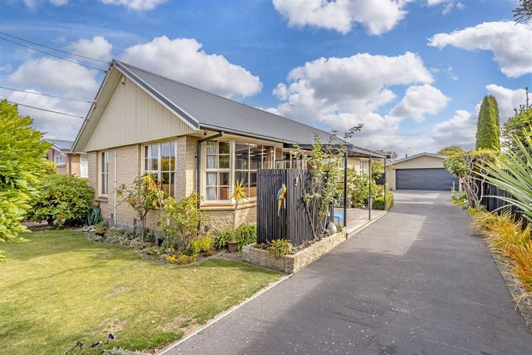 Photo of property in 77 Halberg Street, Dallington, Christchurch, 8061