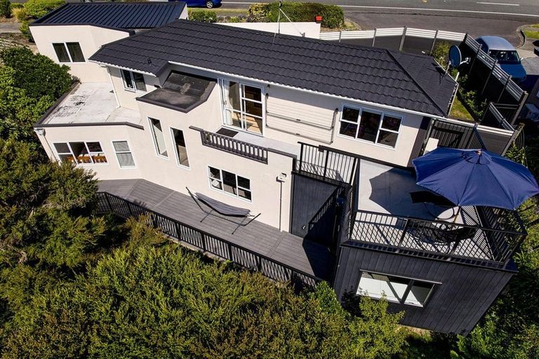 Photo of property in 39 James Cook Drive, Whitby, Porirua, 5024