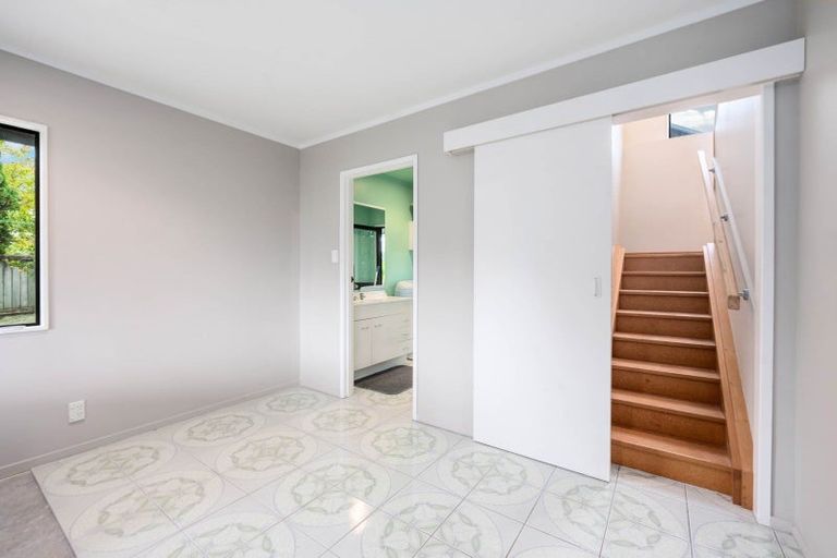 Photo of property in 2/26 Angela Place, Kinloch, Taupo, 3377