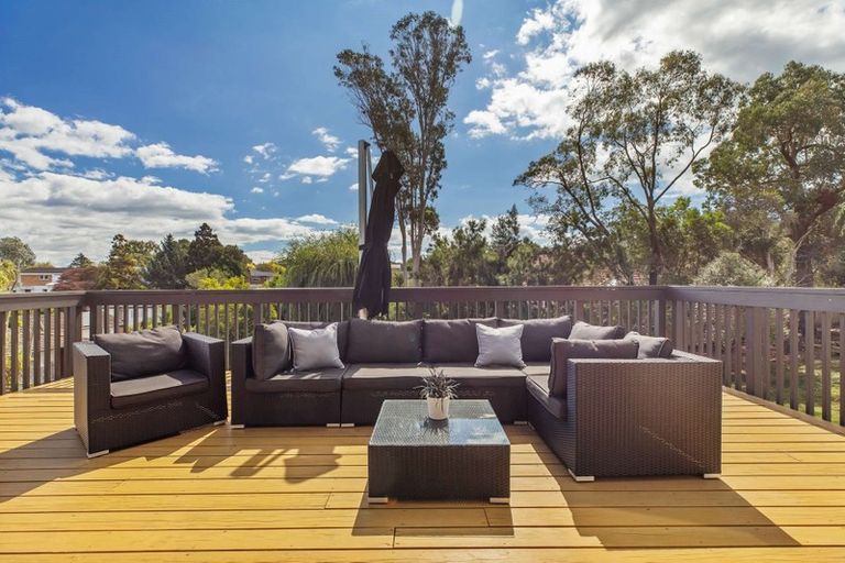 Photo of property in 12 Pine Terrace, Howick, Auckland, 2014