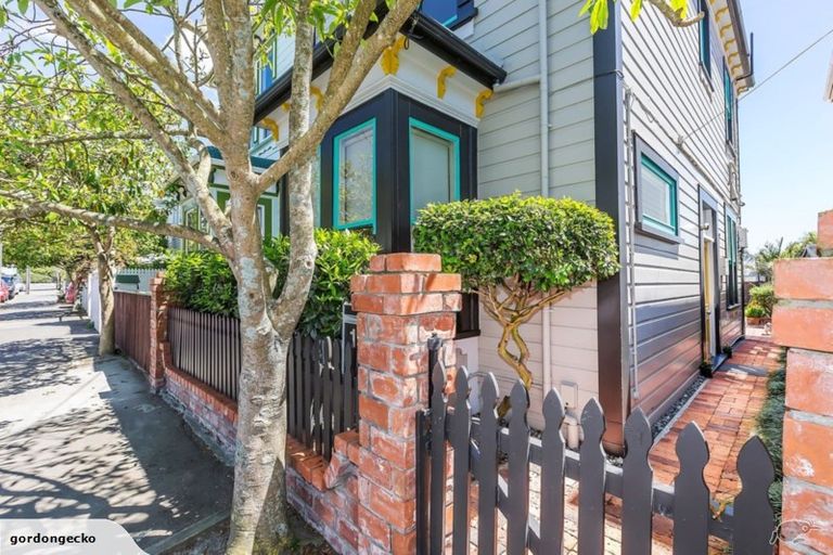 Photo of property in 19 Roy Street, Newtown, Wellington, 6021