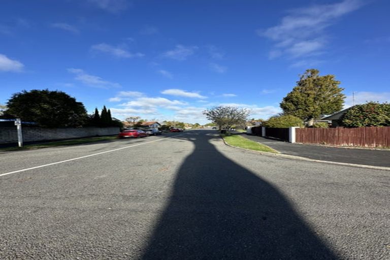 Photo of property in 19 Talltree Avenue, Avonhead, Christchurch, 8042