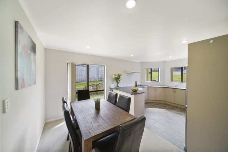 Photo of property in 38 Saralee Drive, Manurewa, Auckland, 2105