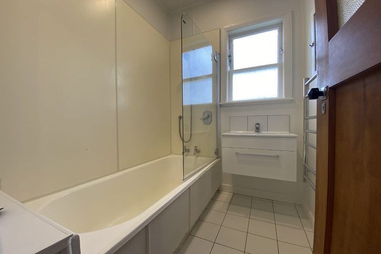 Photo of property in 3 Saint James Avenue, Boulcott, Lower Hutt, 5011