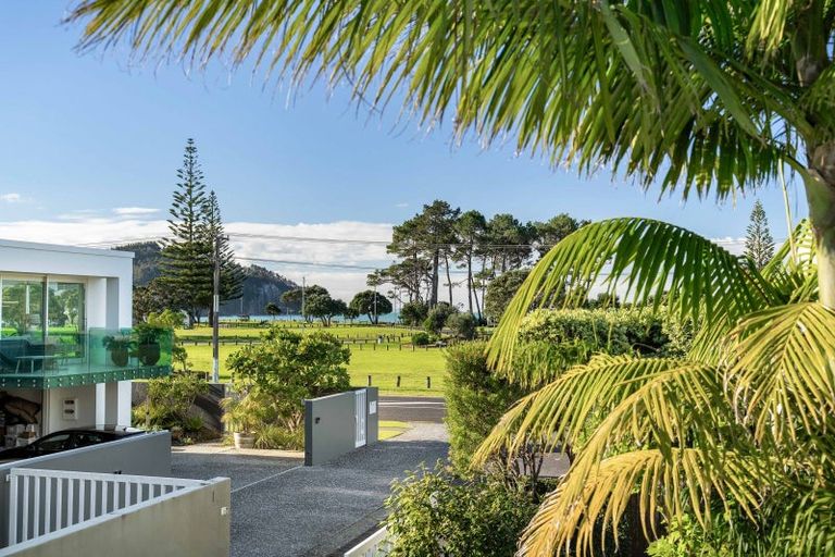 Photo of property in 517b Ocean Road, Whangamata, 3620