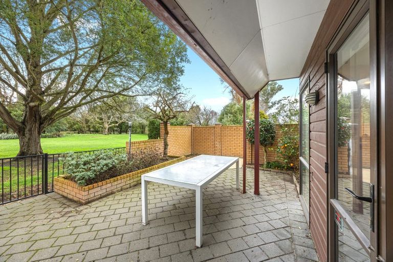 Photo of property in 1/37c Glenharrow Avenue, Avonhead, Christchurch, 8042