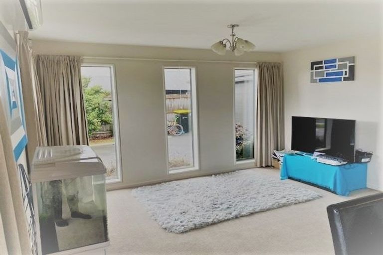 Photo of property in 43 Cassino Street, Rangiora, 7400