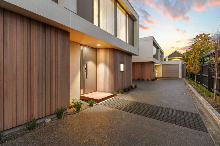 Photo of property in 2/22 Clissold Street, Merivale, Christchurch, 8014