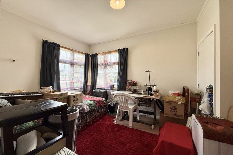 Photo of property in 12 Henry Street, Ebdentown, Upper Hutt, 5018