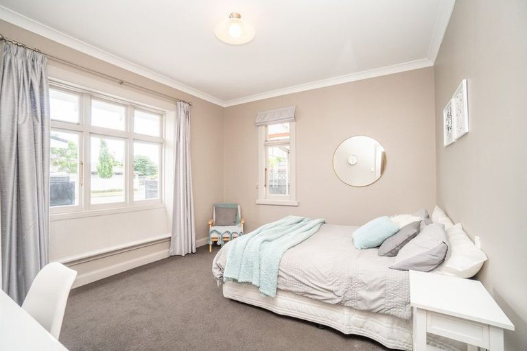 Photo of property in 201 Fitzherbert Avenue, West End, Palmerston North, 4410
