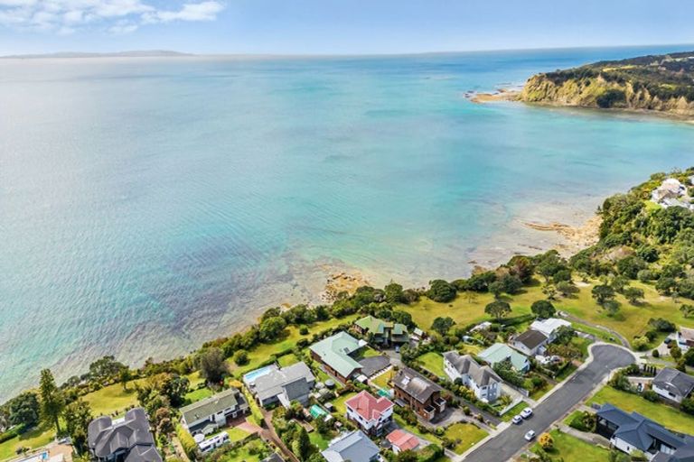 Photo of property in 146 Pacific Parade, Army Bay, Whangaparaoa, 0930