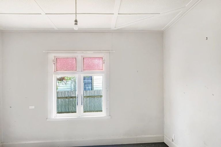 Photo of property in 32 Tennyson Street, Dannevirke, 4930