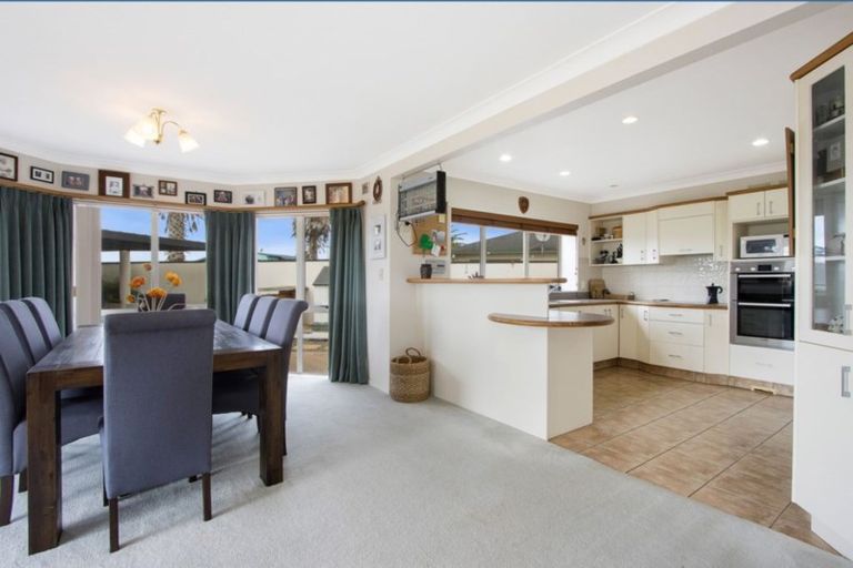 Photo of property in 1 Island Vista, Athenree, Katikati, 3177