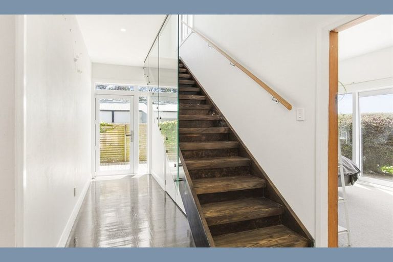 Photo of property in 44 Mortimer Terrace, Aro Valley, Wellington, 6021