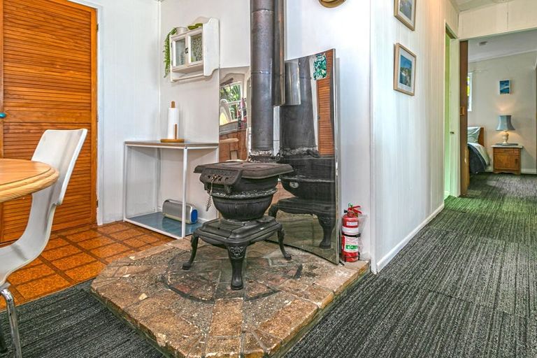 Photo of property in 974 Thames Coast Sh25 Road, Kereta, Thames, 3575