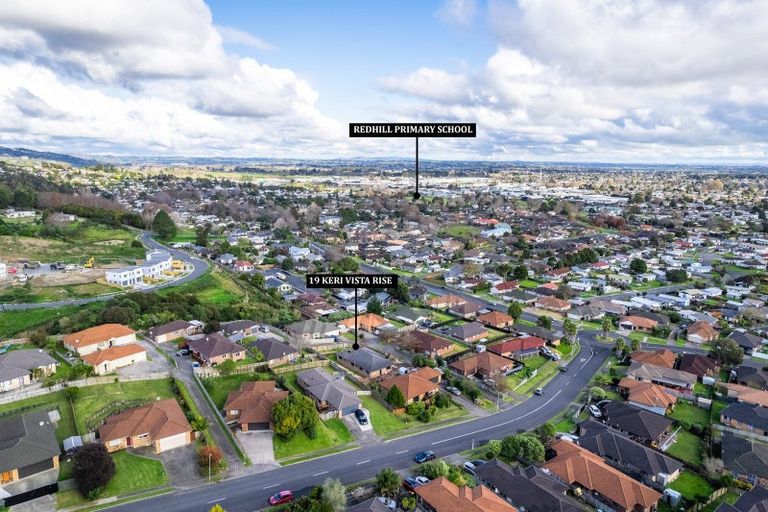 Photo of property in 19 Keri Vista Rise, Papakura, 2110