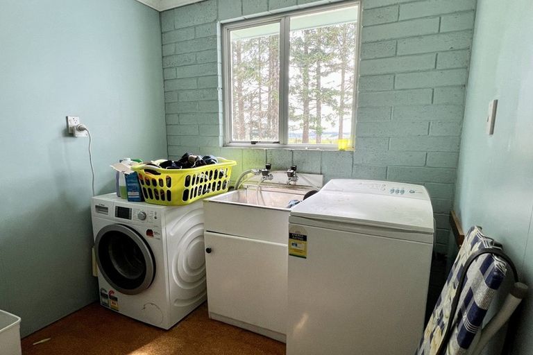 Photo of property in 231 Lillburn Monowai Road, Dean, Tuatapere, 9691