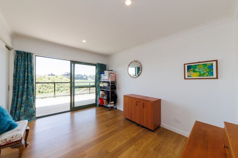 Photo of property in 121 Cashmere Drive, Fitzherbert, Palmerston North, 4410