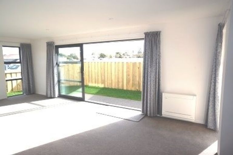 Photo of property in 9 Grey View Grove, Rangiora, 7400