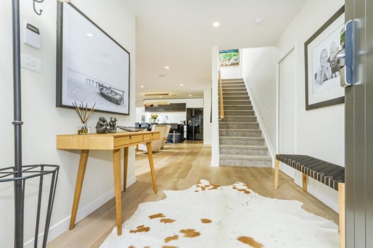 Photo of property in 6 Turutu Place, Long Bay, Auckland, 0630