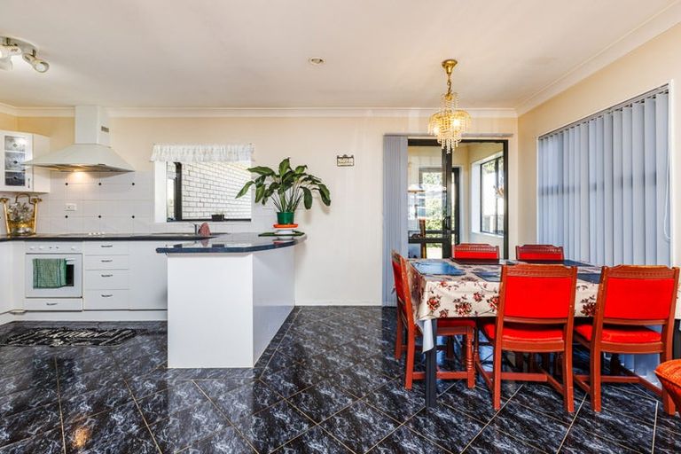 Photo of property in 5a Robertson Road, Favona, Auckland, 2024