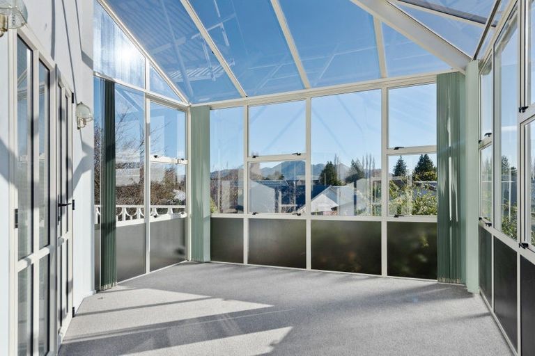 Photo of property in 43 Aotea Crescent, Gore, 9710