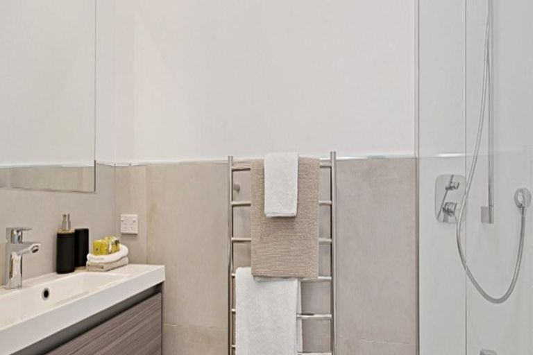 Photo of property in 1 Gallipoli Place, Flat Bush, Auckland, 2019