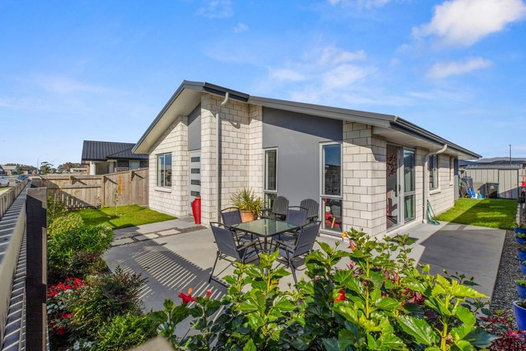 Photo of property in 184 Te Okuroa Drive, Papamoa, 3118