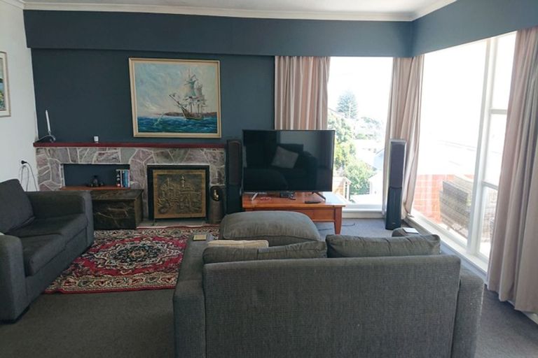 Photo of property in 14 The Parade, Paekakariki, 5034