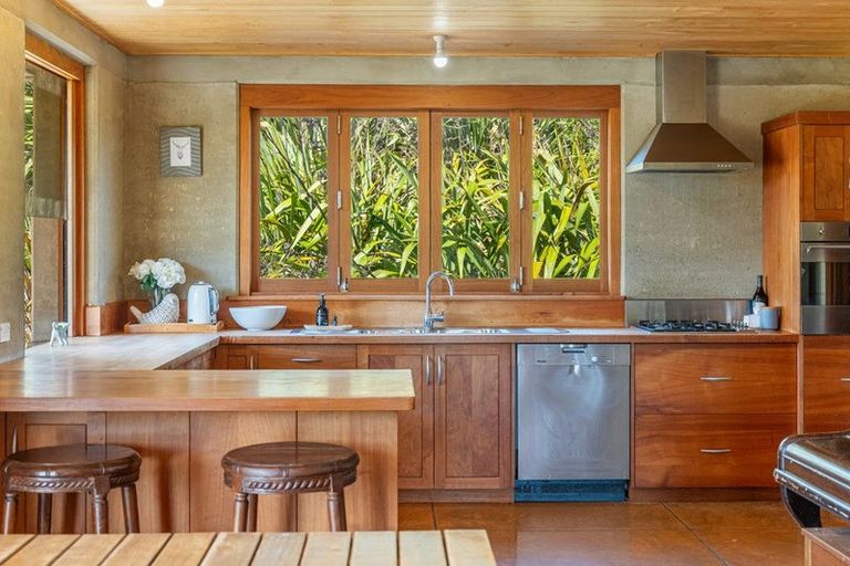 Photo of property in 117 Worrall Road, Kumeu, 0891