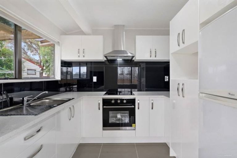 Photo of property in 7a Inverell Avenue, Wiri, Auckland, 2104