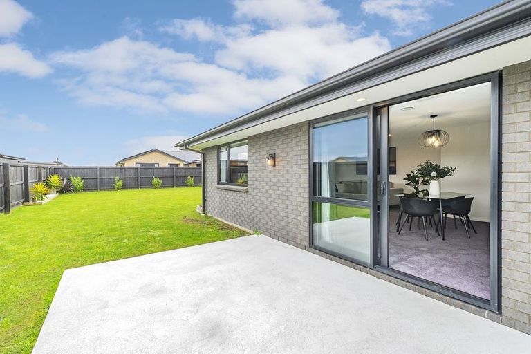 Photo of property in 9 Cedric Place, Darfield, 7510