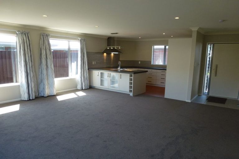 Photo of property in 49a Mcmahon Drive, Aidanfield, Christchurch, 8025