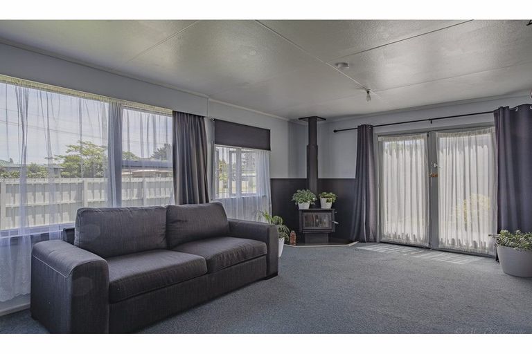 Photo of property in 16 Neal Street, Temuka, 7920