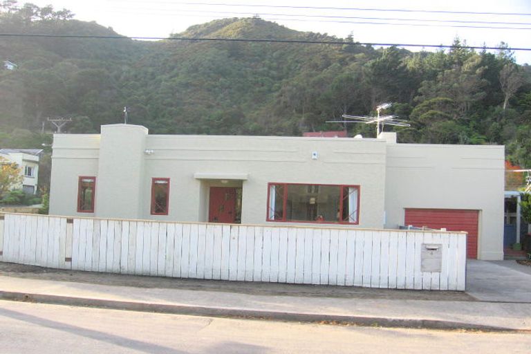 Photo of property in 4a Woodvale Grove, Fairfield, Lower Hutt, 5011