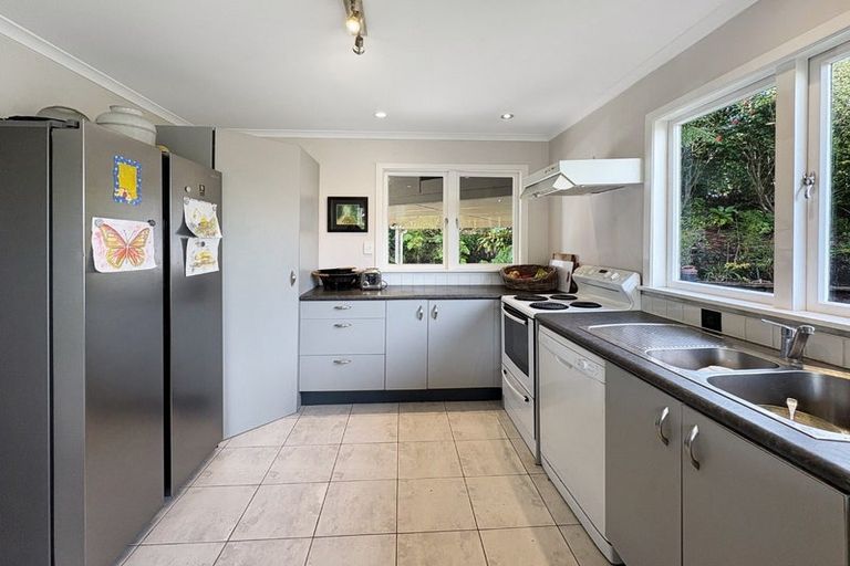 Photo of property in 2 Hillside Terrace, Saint Johns Hill, Whanganui, 4500