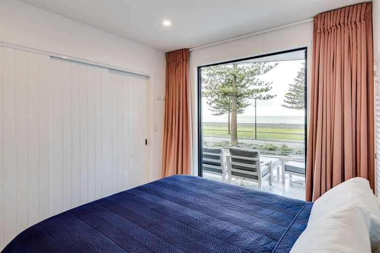 Photo of property in 607 Marine Parade, Napier South, Napier, 4110
