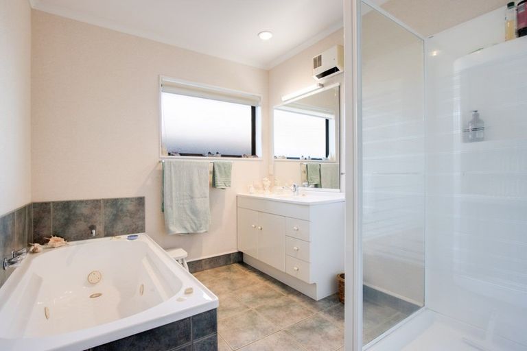 Photo of property in 205 Auckland Road, Greenmeadows, Napier, 4112