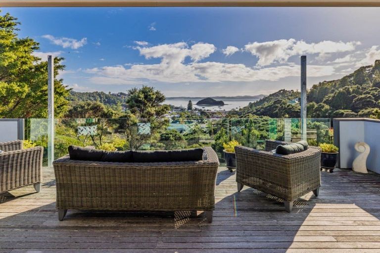 Photo of property in 2 Binnie Street, Paihia, 0200