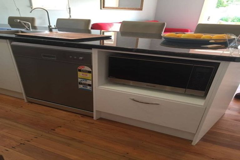 Photo of property in 7 Second Avenue, Avenues, Whangarei, 0110