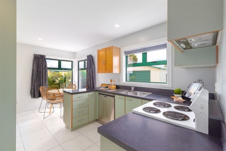 Photo of property in 12 Tauiwi Crescent, Hei Hei, Christchurch, 8042